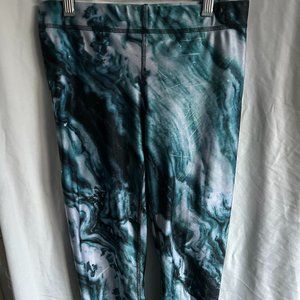 Terez Blue/White Patterned Workout Leggings